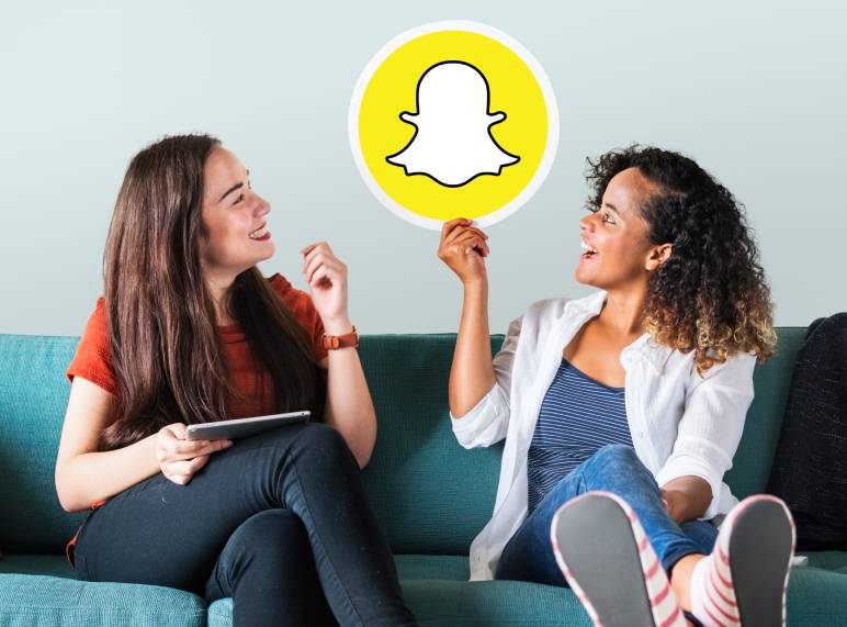  how to make a public profile on snapchat